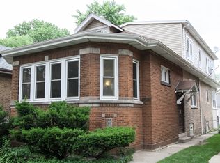 8049 S Paxton Ave, Chicago, IL 60617