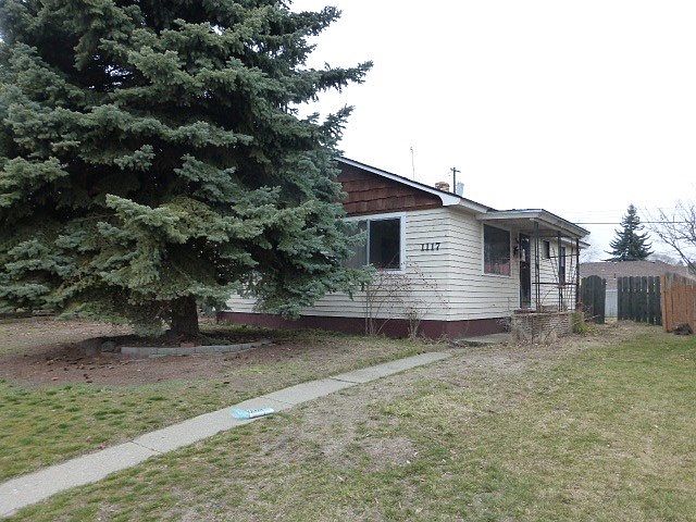 1st image of 1117 E Heroy Ave