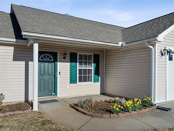 2nd image of 224 Rio Way