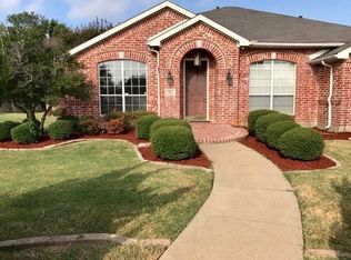 813 Lakedale Ct, Mesquite, TX 75181