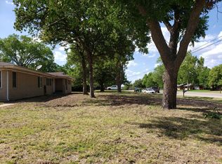 1110 N Harbin Dr, Stephenville, TX 76401