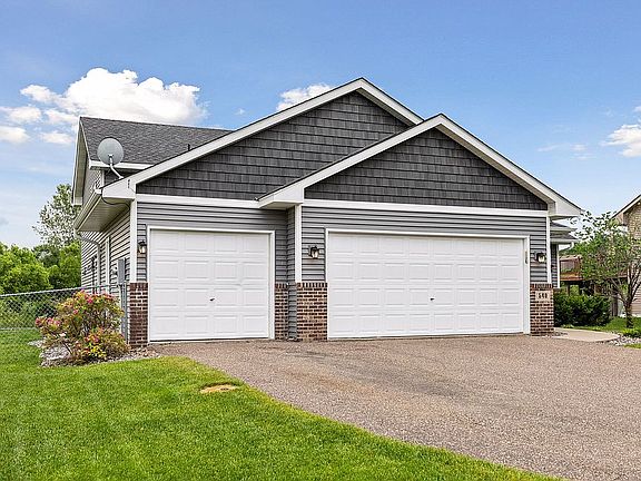 3rd image of 540 Henry Ln