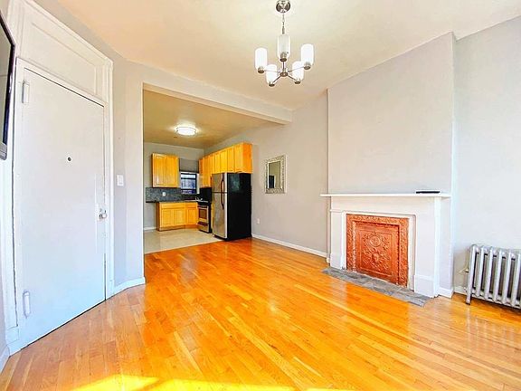 4th image of 79 Underhill Ave APT 4R