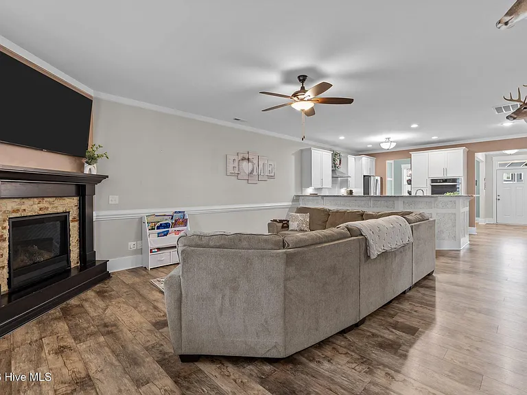 217 Thistleberry Dr — Photo 14