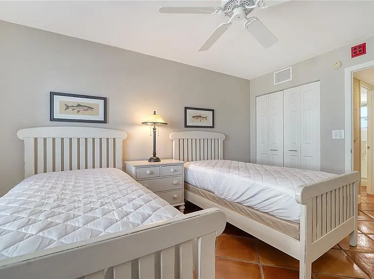 800 Benjamin Franklin Dr #406 — Photo 24