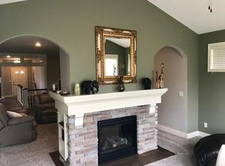 3246 Braeburn Ct, Jenison, MI 49428