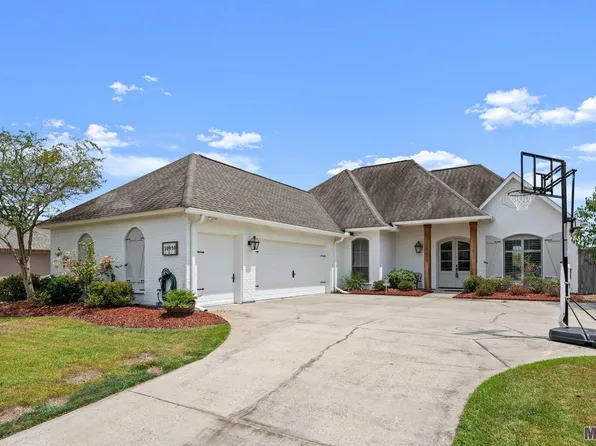 30950 Cambridge Dr, Walker, LA 70785