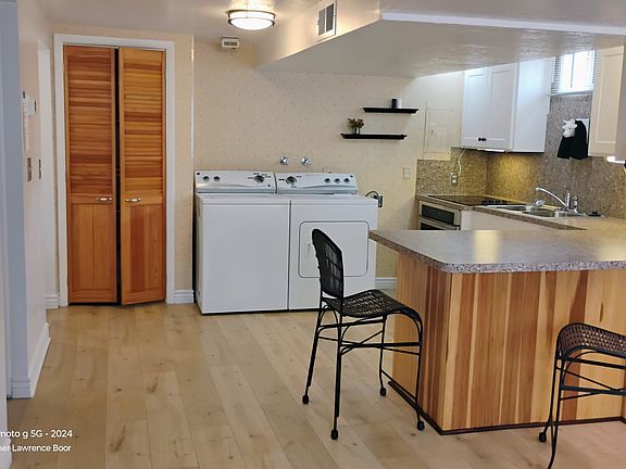 5th image of 3619 Van Buren Ave #Basement