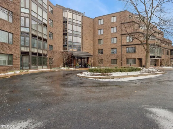 601 Mulberry Pl APT 1D, Highland Park, IL 60035