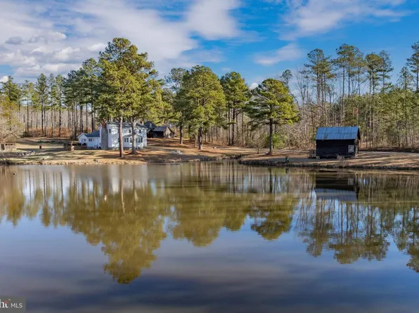 1052 S Hill Rd, Brodnax, VA 23920