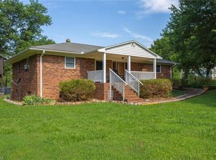 138 Anderson Rd, Winston Salem, NC 27107