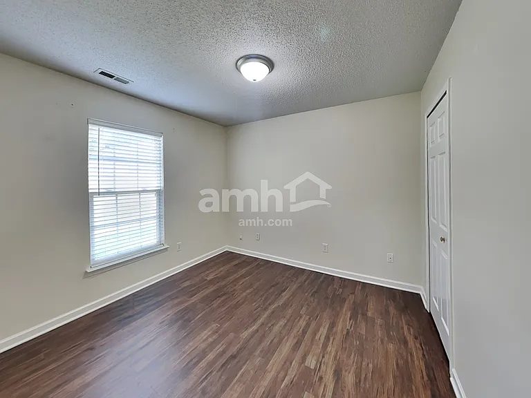 1092 Chapel Creek Rd SW — Photo 13