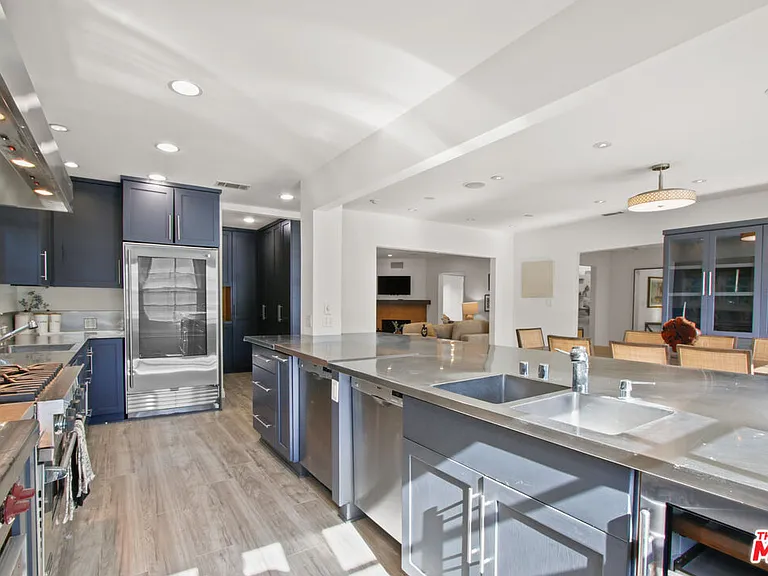 9509 Cresta Dr — Photo 8