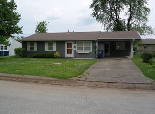 1832 W 21st Ter, Joplin, MO 64804