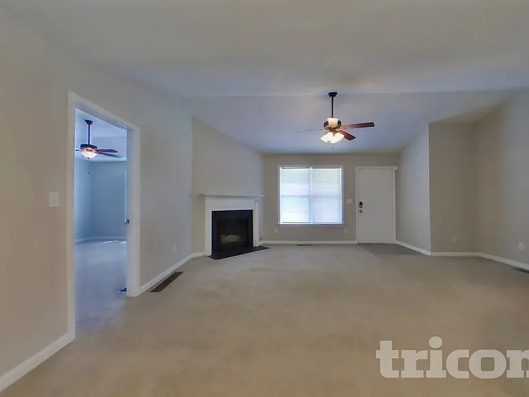 87 Princeton Dr — Photo 4