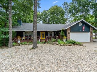 2 Kirkbridge Ln, Bella Vista, AR 72714