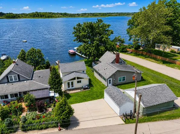 51520 Fish Lake Dr, Marcellus, MI 49067