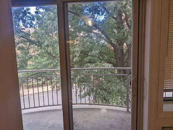 3rd image of 14008 Sanford Ave #3A