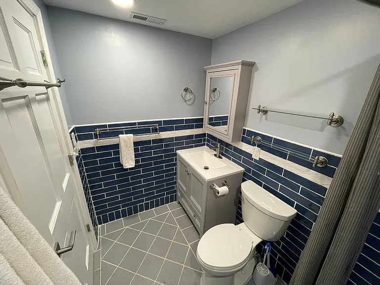 2426 N Baker St — Photo 23