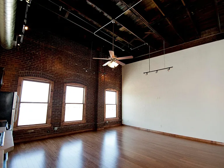 Union Biscuit Warehouse, LLC — Photo 25