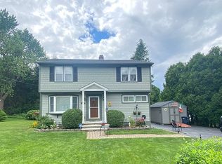 61 Stoneleigh Rd, Holden, MA 01520