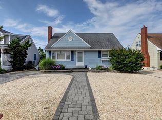 242 N 3rd St, Surf City, NJ 08008