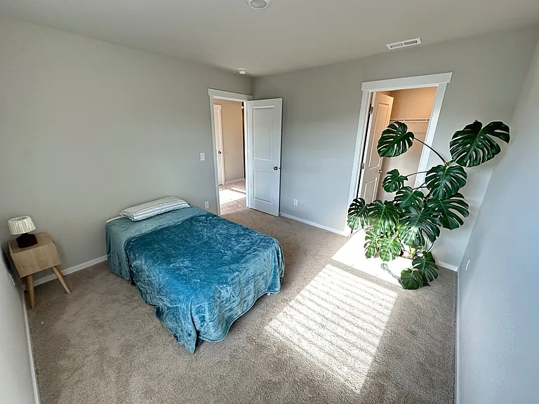 2406 Hyde Ct NE — Photo 30