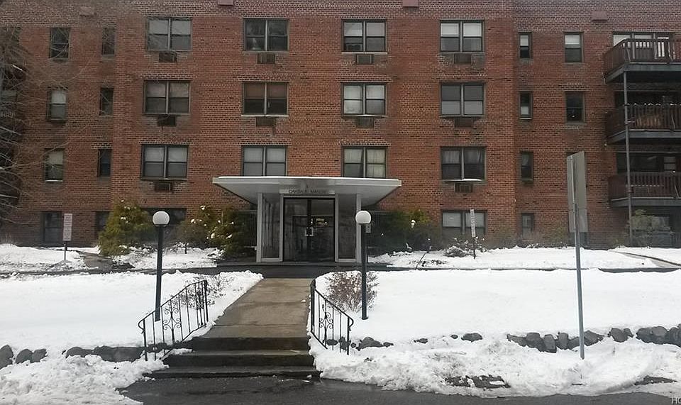 1st image of 5 Oakdale Mnr APT B12