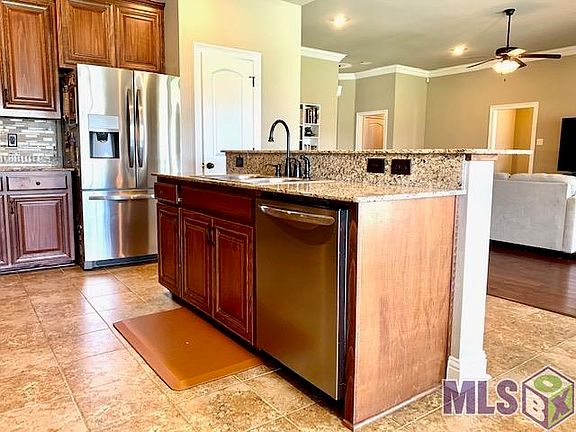 4th image of 14479 Garnet Dr