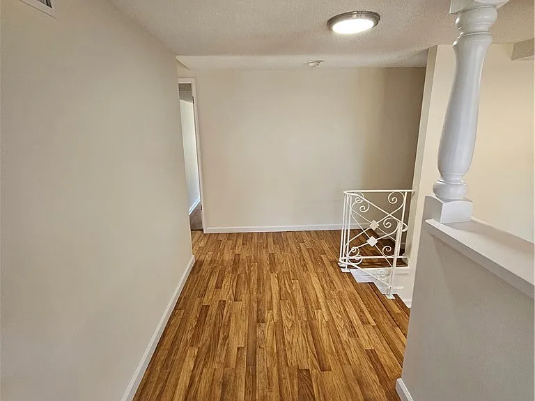 4642 Briggs Ave — Photo 6