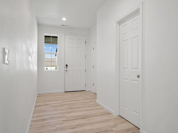4th image of 1442 N 1130 E