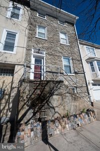 160 Fountain St, Philadelphia, PA, 19127