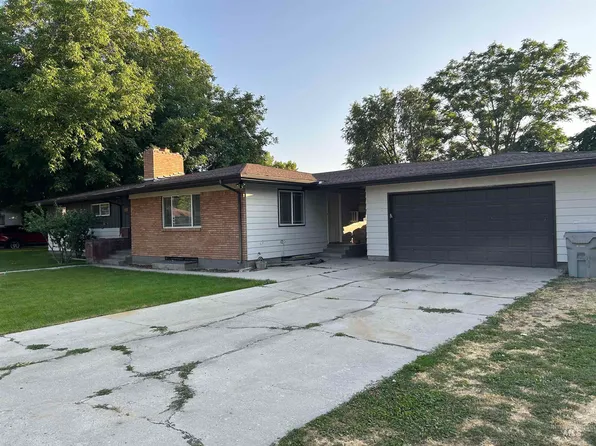 2320 S Illinois Ave, Caldwell, ID 83605