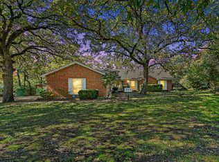 564 Hoover Rd, Burleson, TX 76028