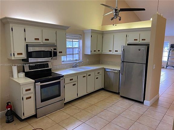 3rd image of 11141 SW 9th Pl #11141