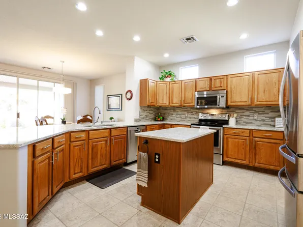 7716 W Cathedral Canyon Dr, Tucson, AZ 85743