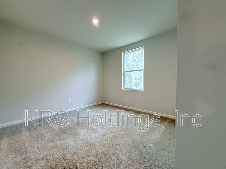 379 Hunting Wood Dr — Photo 25