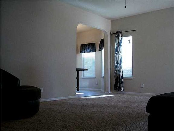 4th image of 11268 Northview Dr