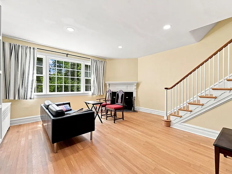 111 S Brandywine St — Photo 4