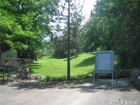 3rd image of 18 Pittman Ln