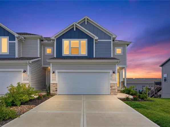 3727 SW Clayton Pl, Lees Summit, MO 64082