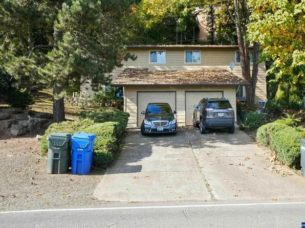 187 Stoneway Dr NW, Salem, OR 97304