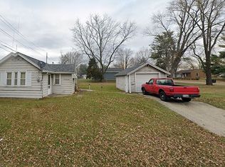 621 E Cranston Rd, Beloit, WI 53511