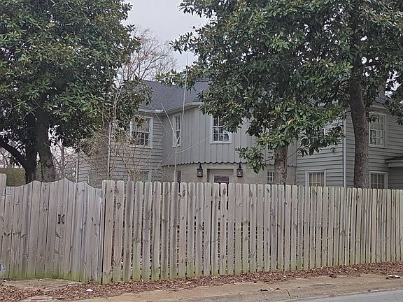 3rd image of 806 3rd St