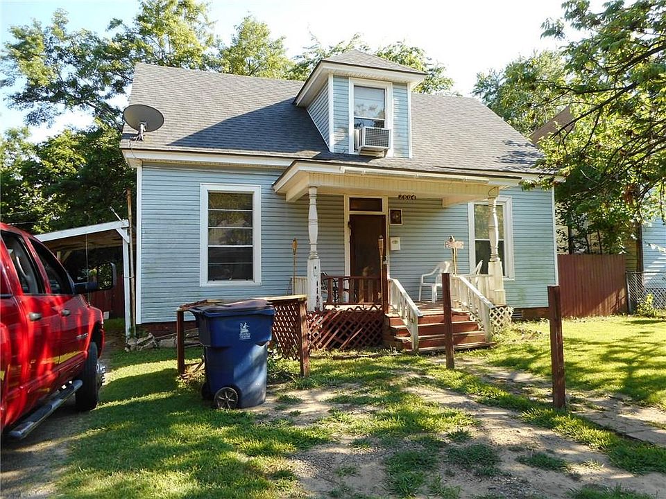 2nd image of 2804 N J St
