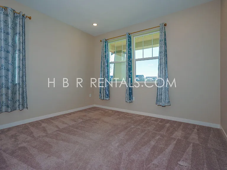1038 Osprey Dr — Photo 13