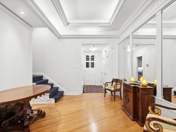 152 East 63rd Street image 12 of 22