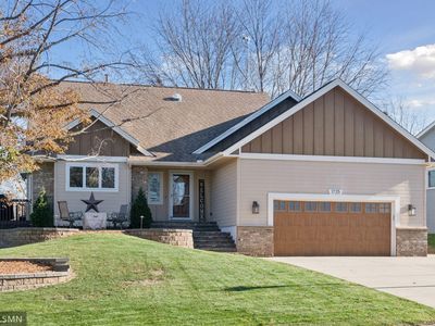 1725 White Oak Dr, Chaska, MN, 55318