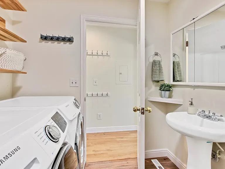 Laundry Room Cabinet