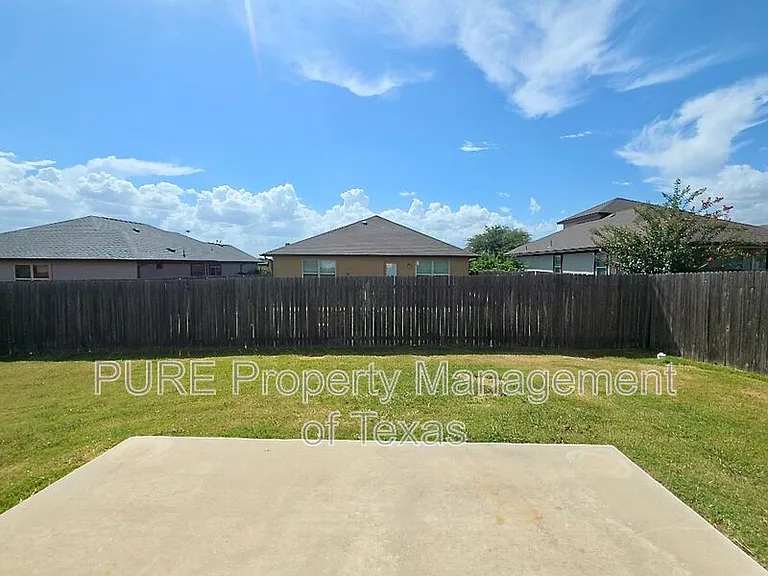 19320 Nicole Ln — Photo 21